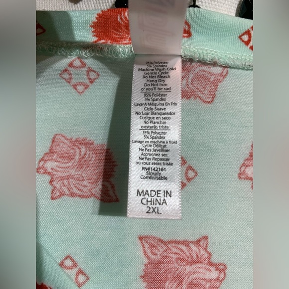 Lularoe Christy Seafoam Green Red Wolves Top - Picture 9 of 10